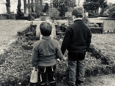 bekleidungstreff-scharnebeck-unterstuetzt-unsere-projekt-lichtblick-mit-3000